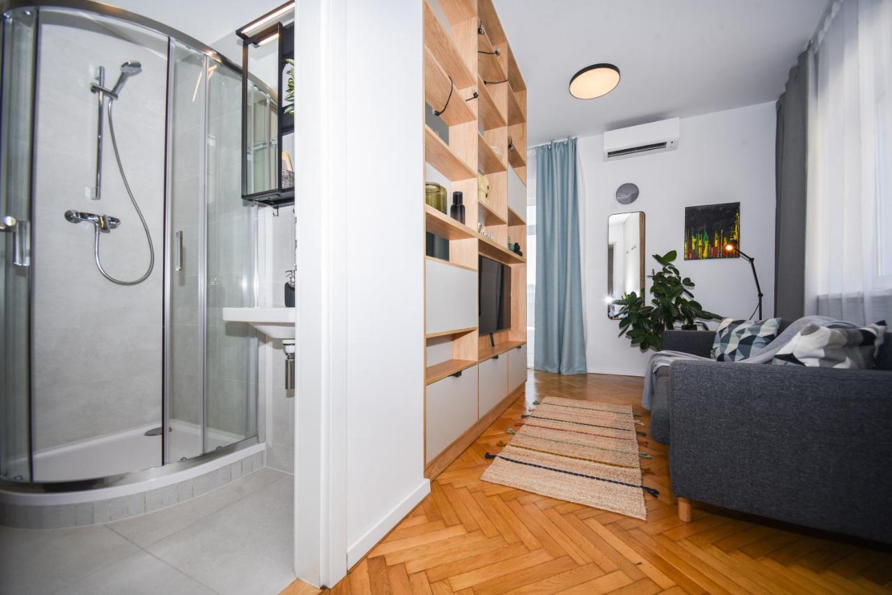 City Center Studio - Comfy & Modern Братислава Екстер'єр фото