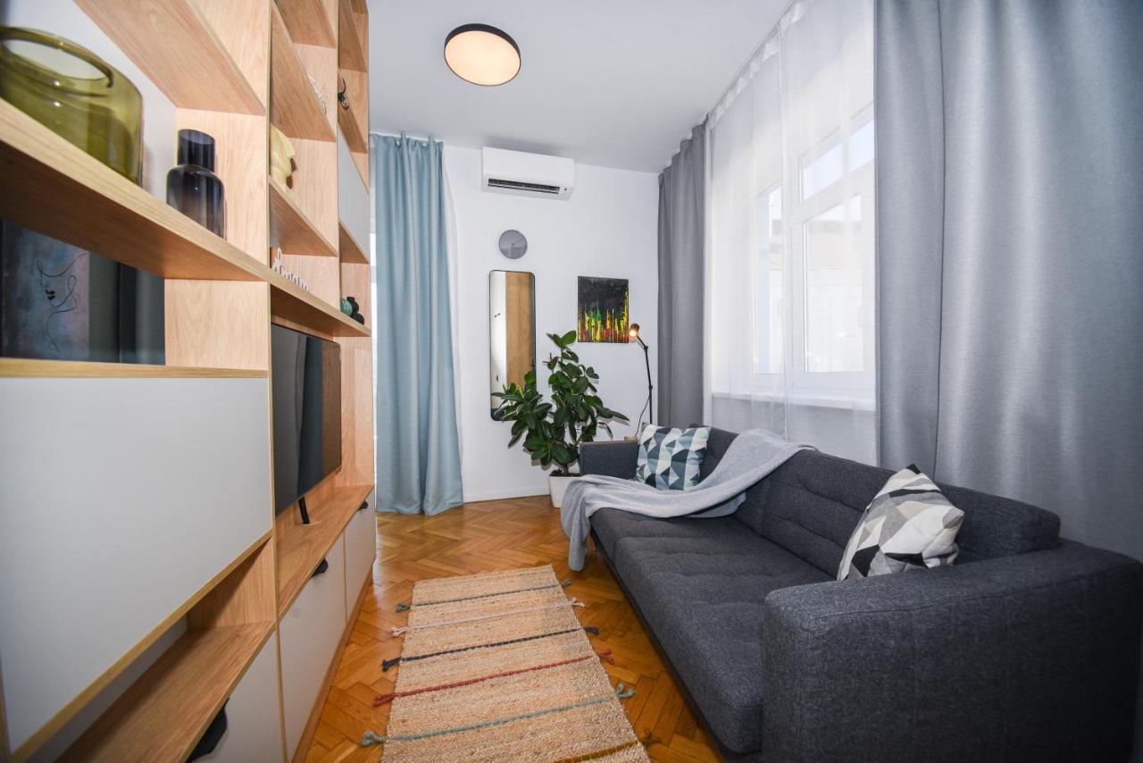City Center Studio - Comfy & Modern Братислава Екстер'єр фото