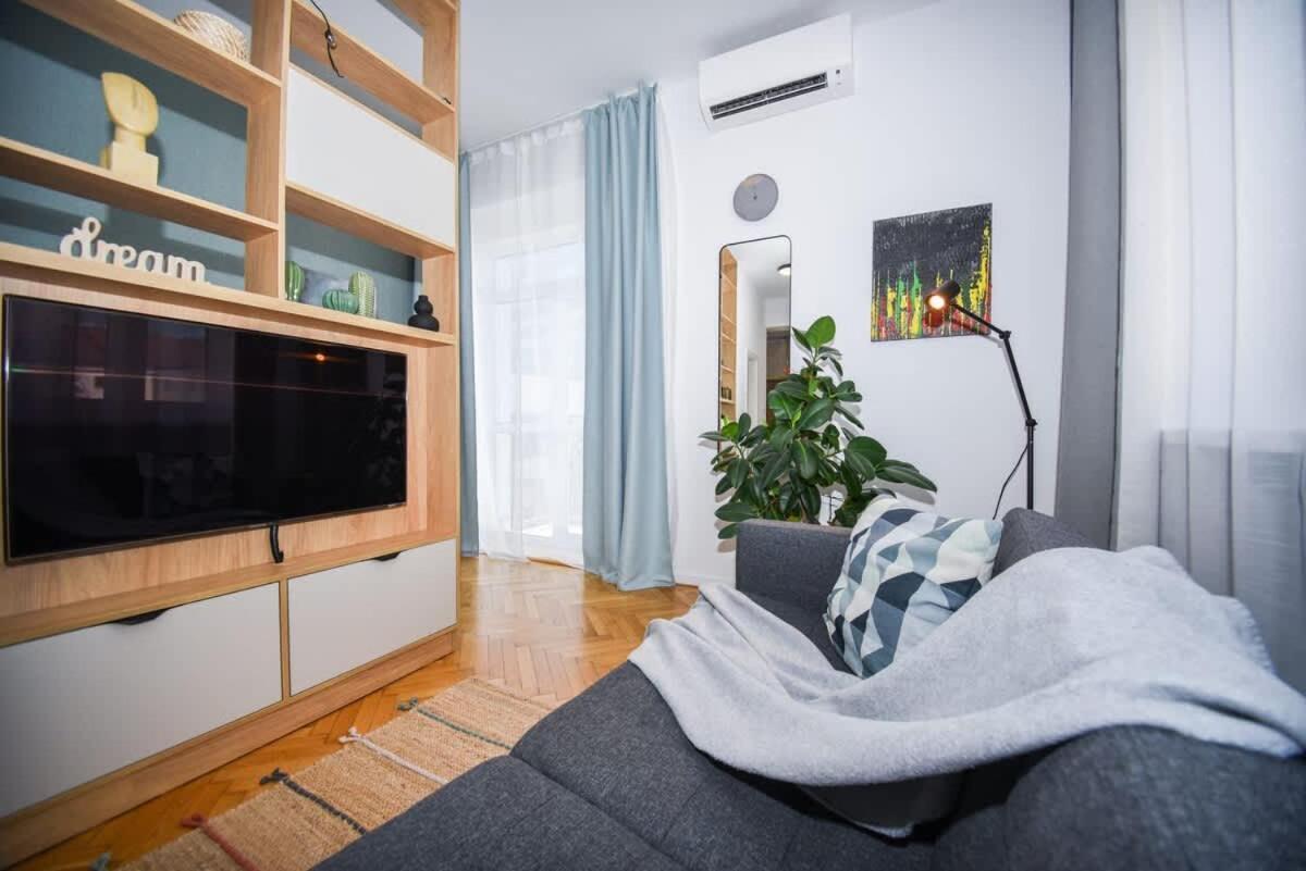 City Center Studio - Comfy & Modern Братислава Екстер'єр фото